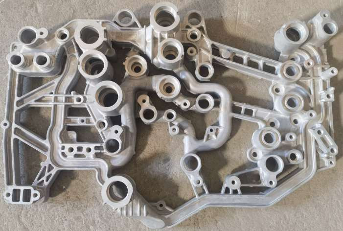 可钎焊压铸铝合金液冷板-热导率180+W/(m·K)-隧道炉钎焊工艺-数据中心散热解决方案